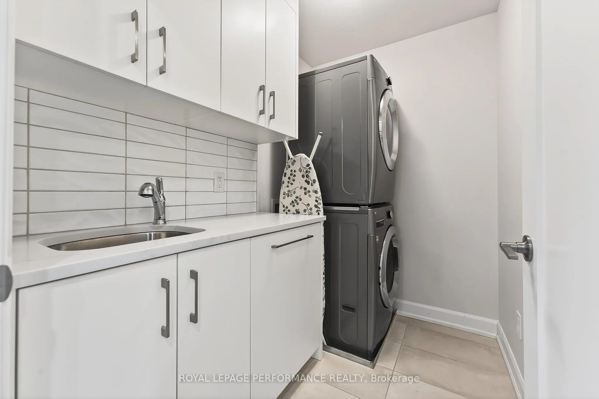 Photo 33 of Unit B, 155 Buell Street, Ottawa, Westboro/Hampton Park — HOMEH