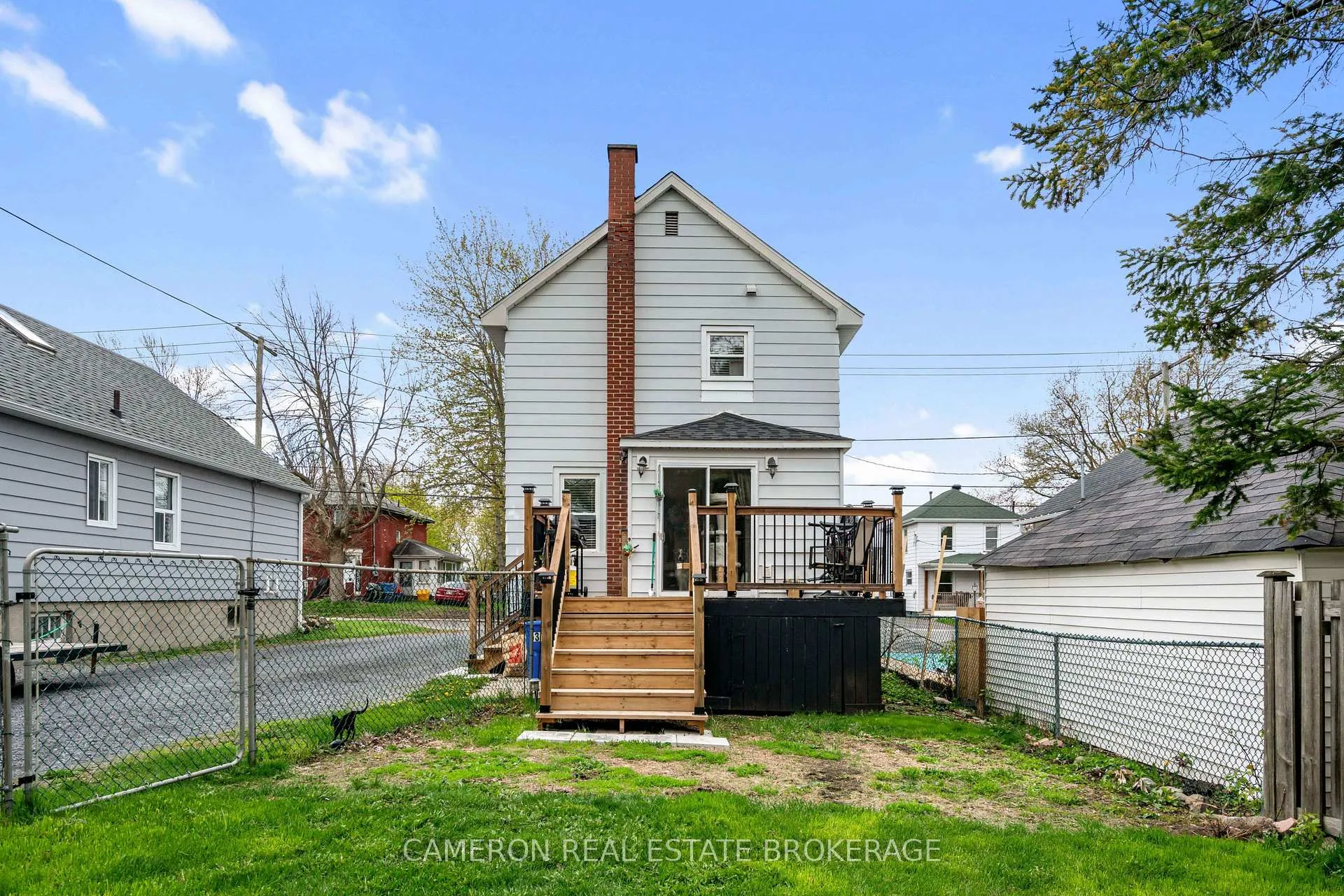 Photo 7 of 537 Gloucester Street N, Cornwall — HOMEH
