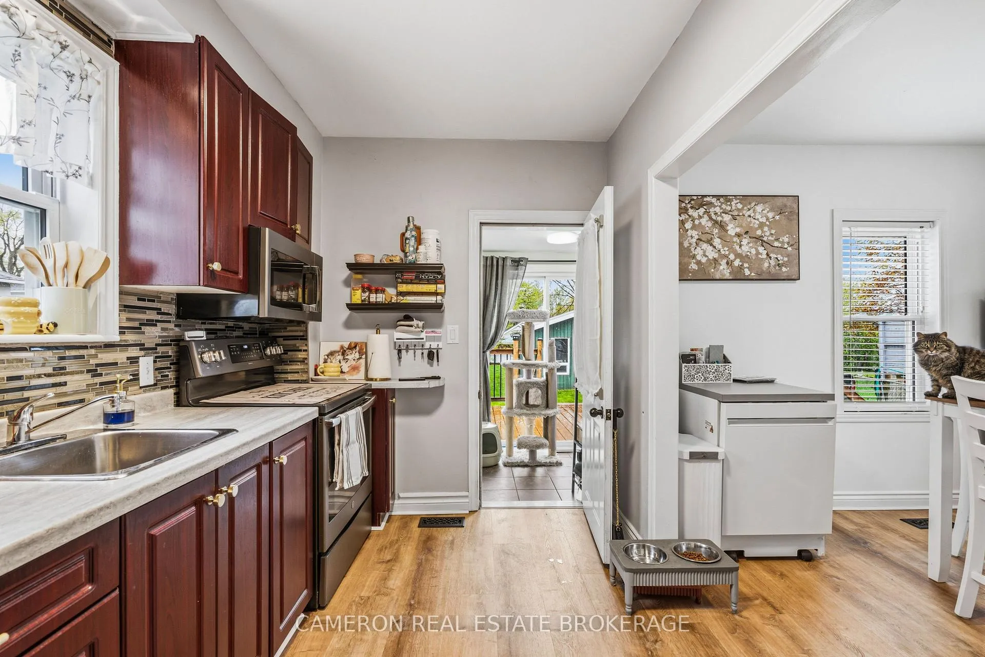 Photo 14 of 537 Gloucester Street N, Cornwall — HOMEH