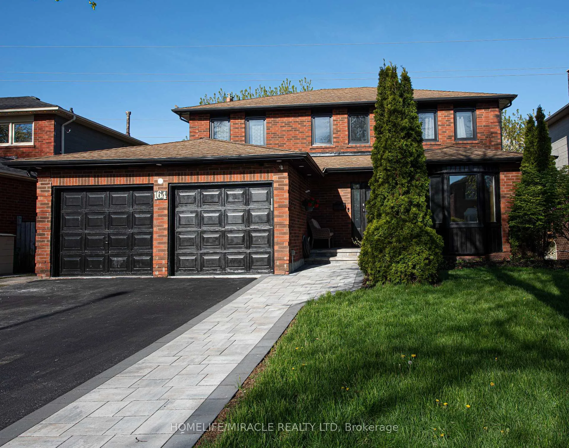 Photo 3 of 164 Melissa Crescent, Whitby, Blue Grass Meadows — HOMEH