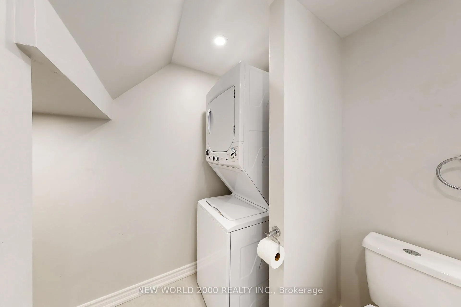 Photo 45 of 7 Finnegan Place, Whitby, Pringle Creek — HOMEH