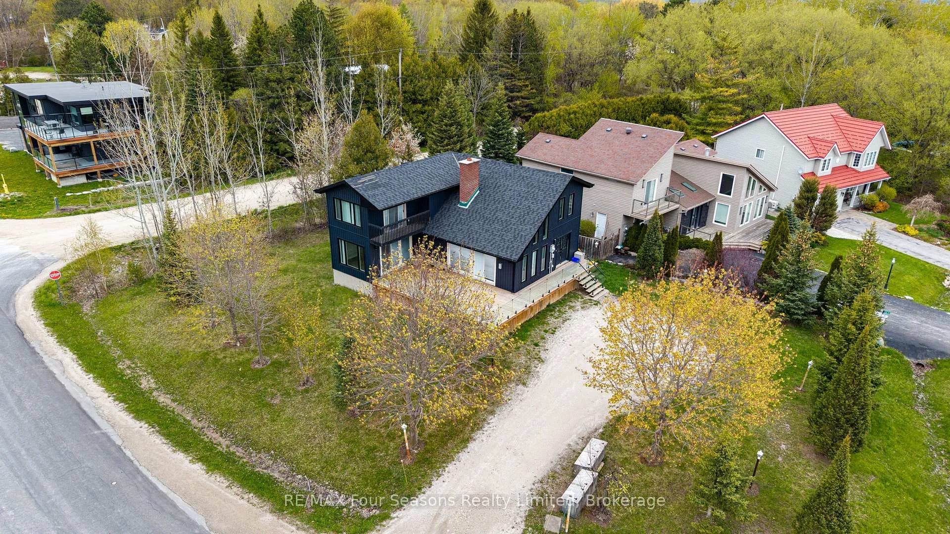 Photo 3 of 103 Birch View Trail, Blue Mountains — HOMEH