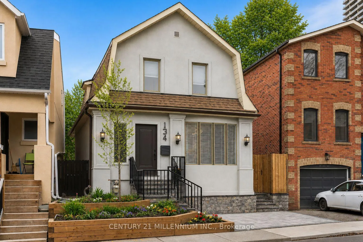Front of 134 Helendale Avenue