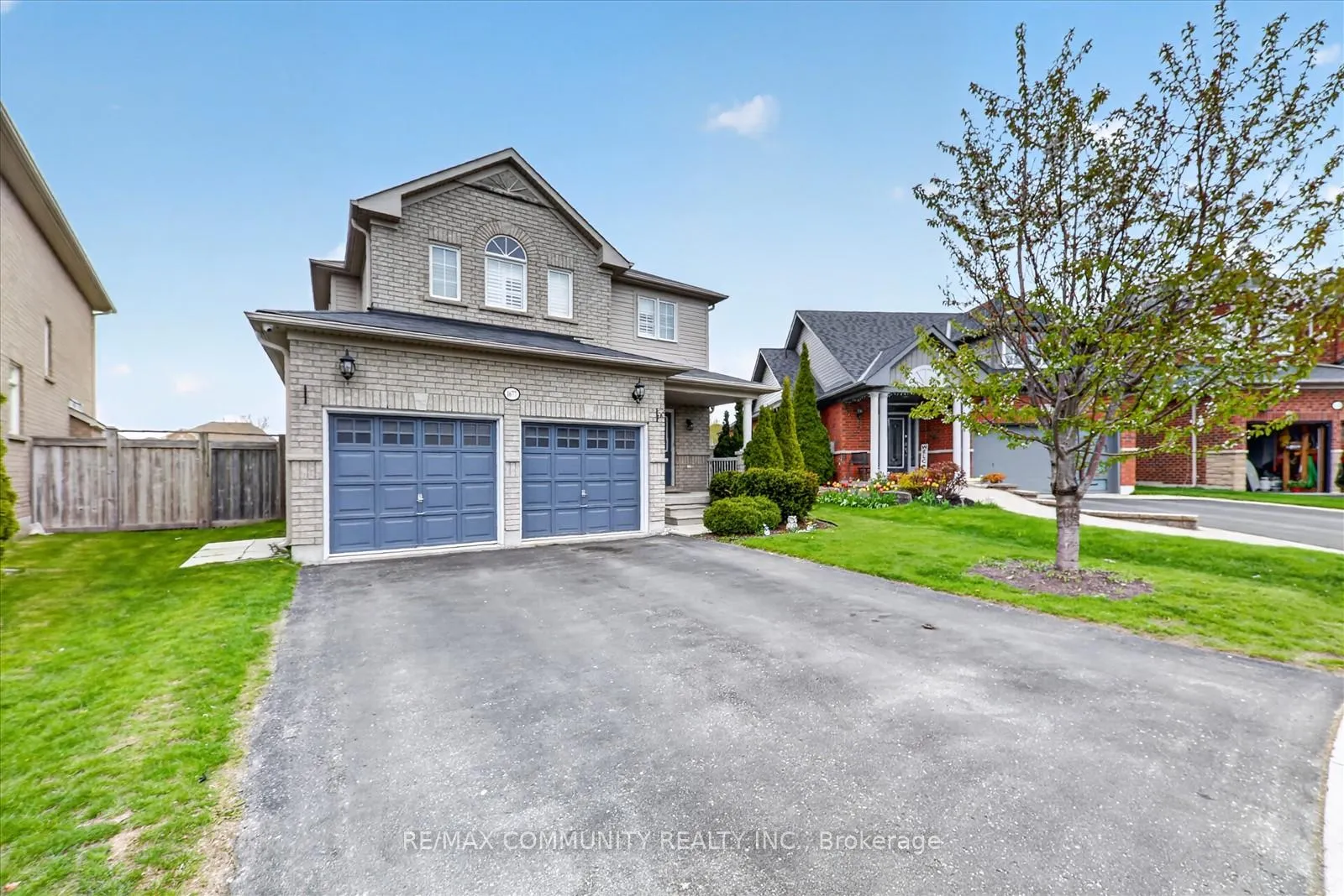 Photo 2 of 1677 Quail Run Drive, Oshawa, Taunton — HOMEH