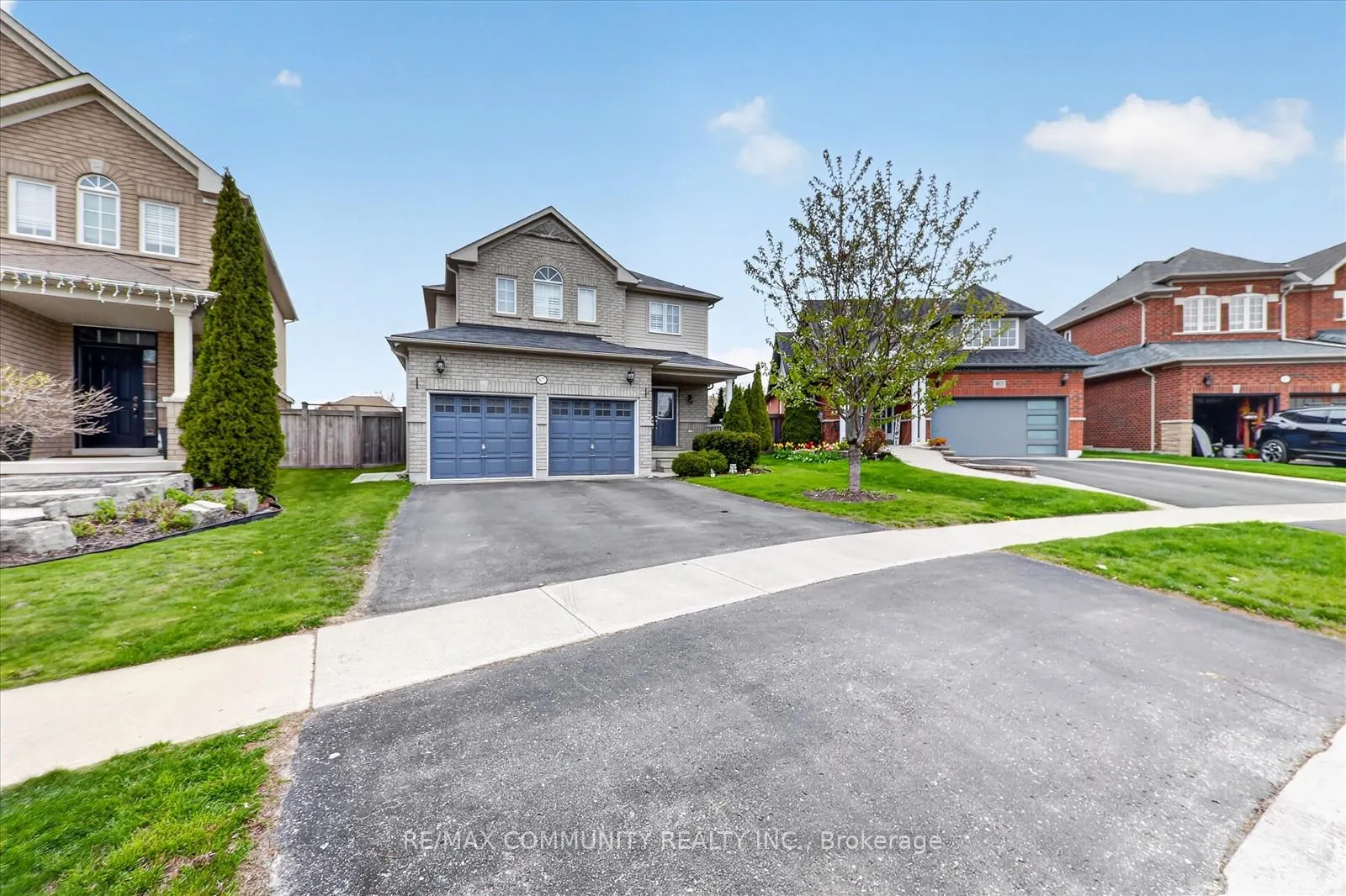 Photo 3 of 1677 Quail Run Drive, Oshawa, Taunton — HOMEH