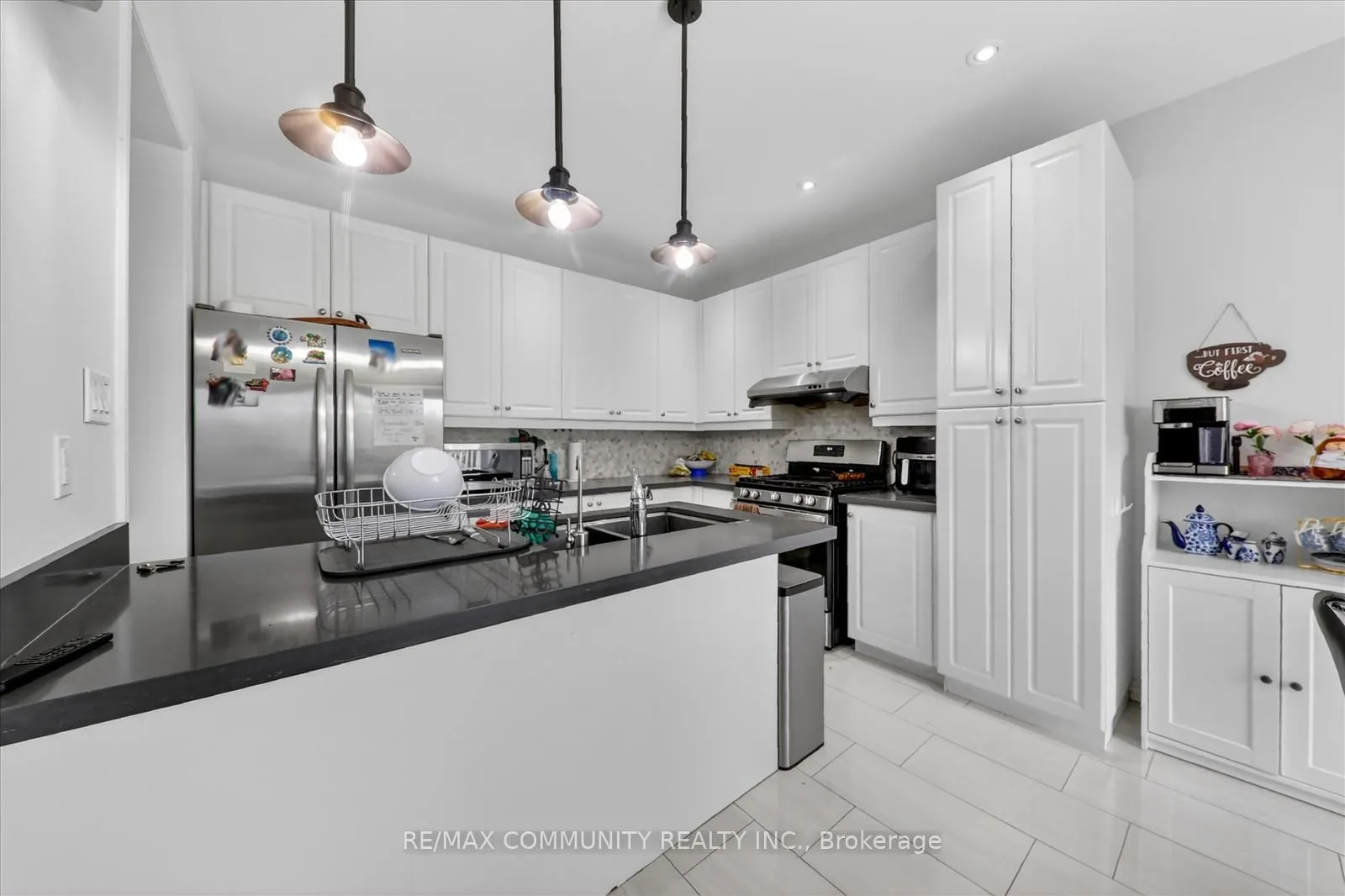 Photo 14 of 1677 Quail Run Drive, Oshawa, Taunton — HOMEH