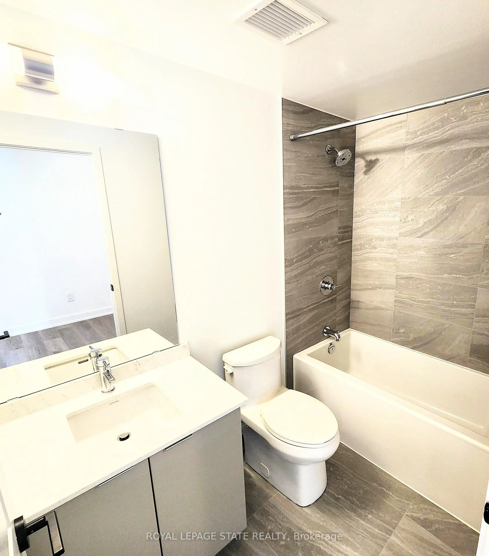 Photo 15 of Unit 1006, 2075 Lakeshore Road, Burlington, Brant — HOMEH