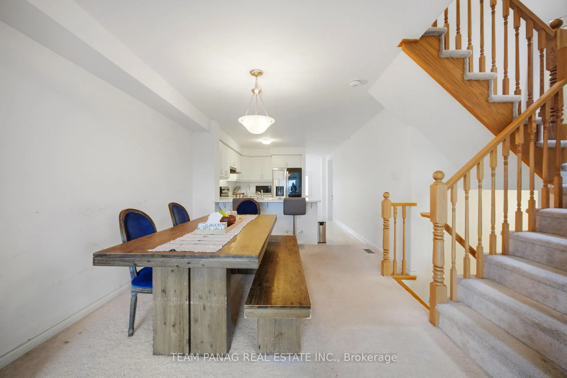 Photo 16 of 10 Donlamont Circle, Brampton, Northwest Brampton — HOMEH