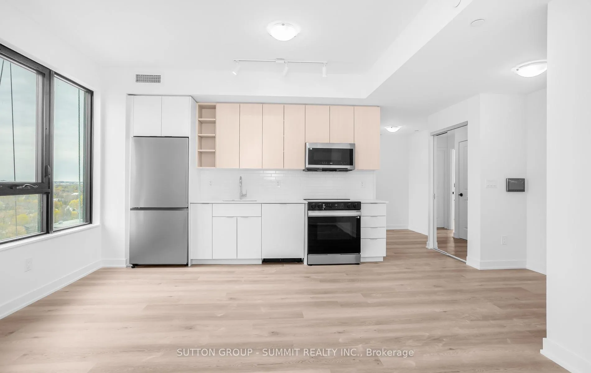 Photo 5 of Unit 1402, 2075 Lakeshore Road, Burlington, Brant — HOMEH