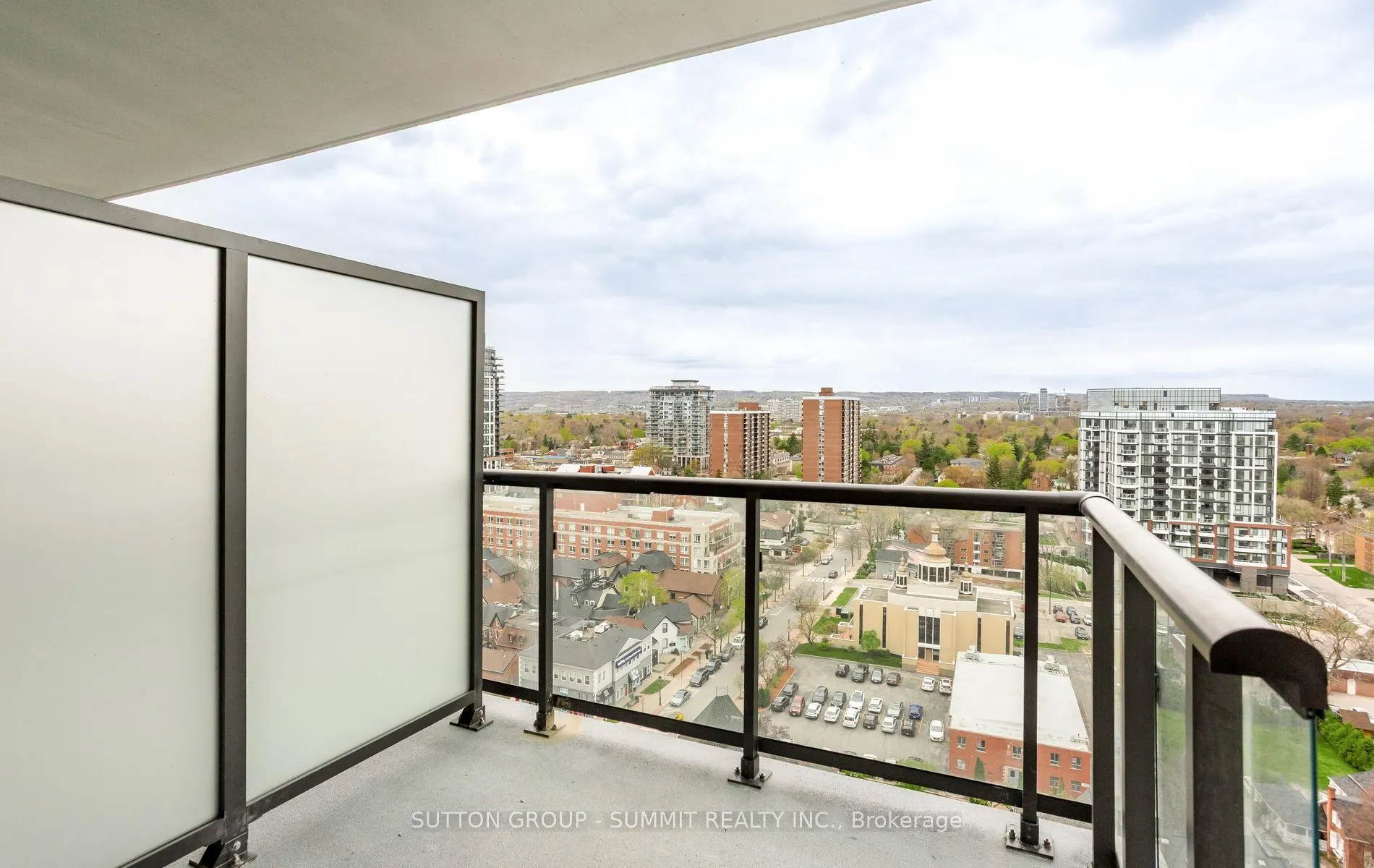 Photo 14 of Unit 1402, 2075 Lakeshore Road, Burlington, Brant — HOMEH