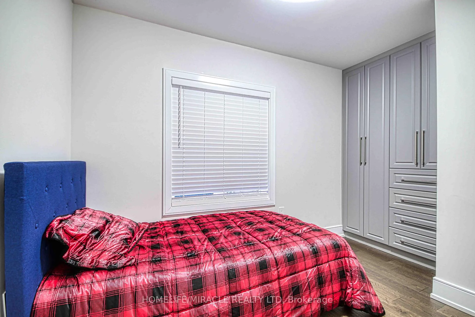Photo 19 of 471 Jones Avenue, Toronto, Blake-Jones — HOMEH