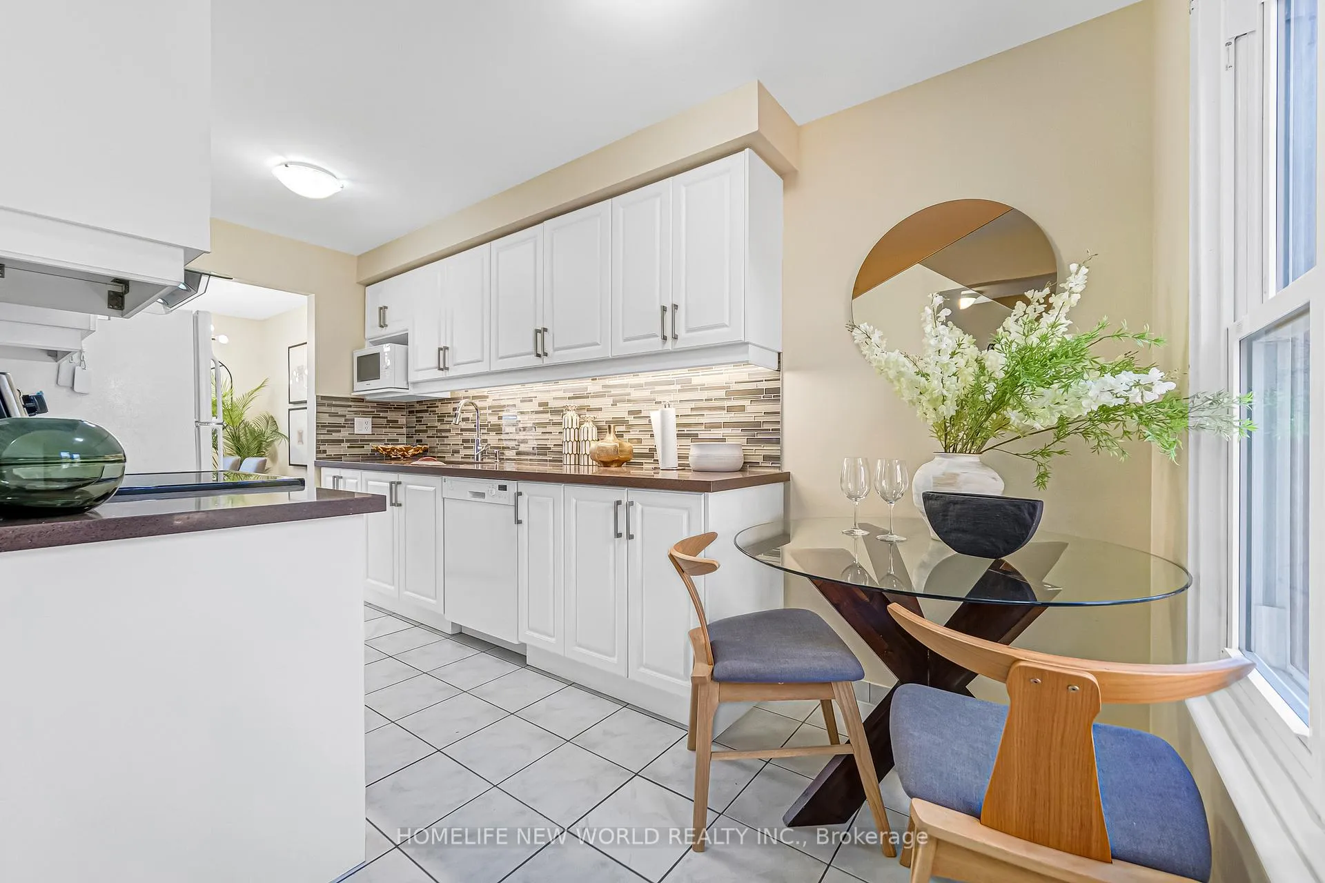 Photo 17 of 76 Bowman Way, Markham, Aileen-Willowbrook — HOMEH