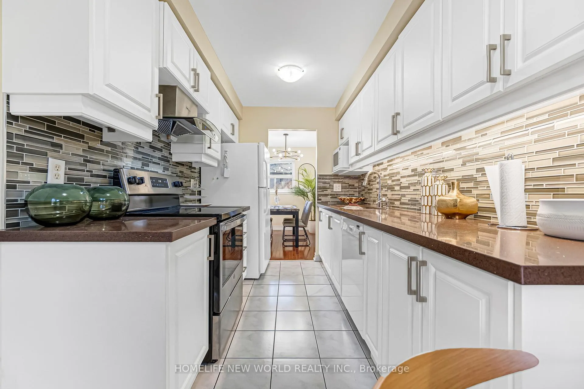 Photo 18 of 76 Bowman Way, Markham, Aileen-Willowbrook — HOMEH