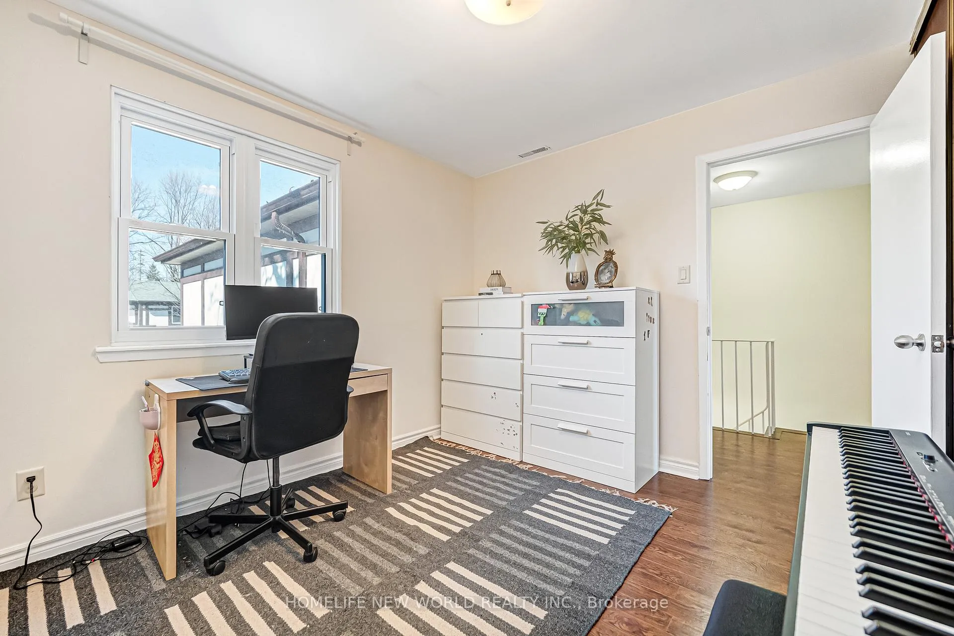 Photo 31 of 76 Bowman Way, Markham, Aileen-Willowbrook — HOMEH