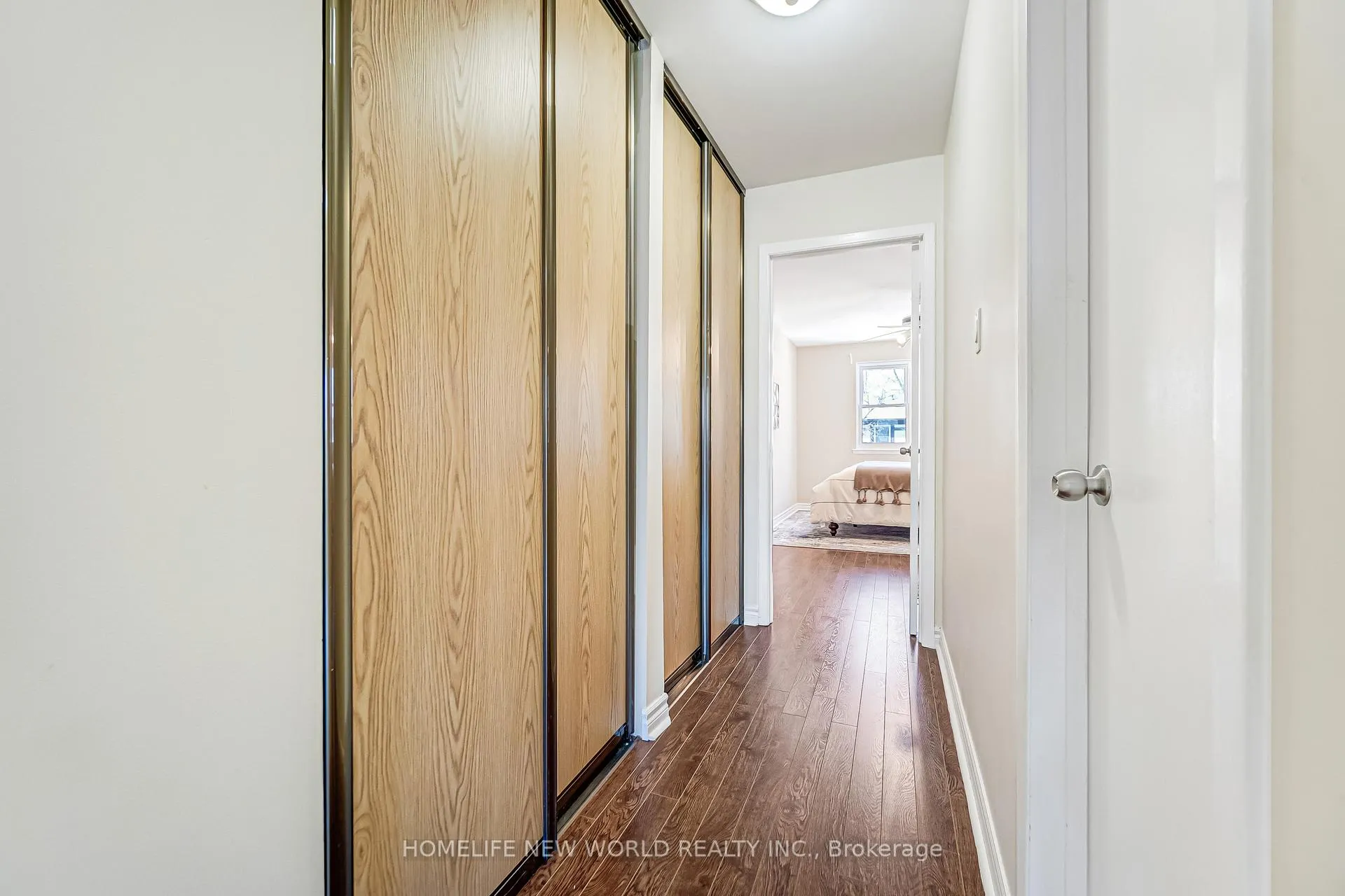 Photo 33 of 76 Bowman Way, Markham, Aileen-Willowbrook — HOMEH
