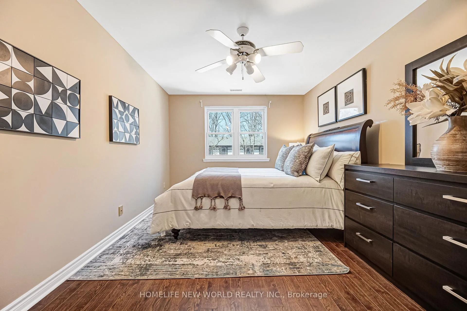 Photo 35 of 76 Bowman Way, Markham, Aileen-Willowbrook — HOMEH