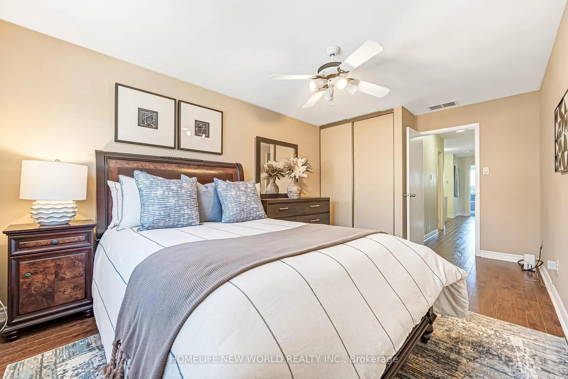Photo 39 of 76 Bowman Way, Markham, Aileen-Willowbrook — HOMEH