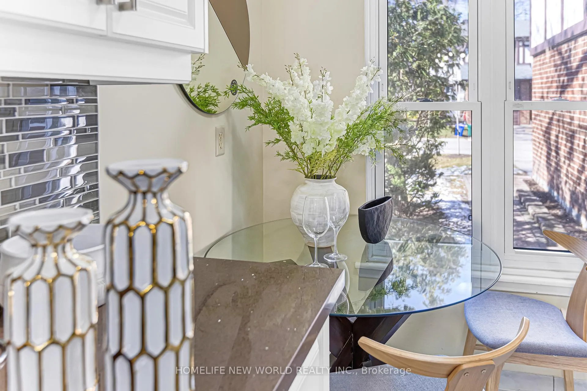 Photo 42 of 76 Bowman Way, Markham, Aileen-Willowbrook — HOMEH