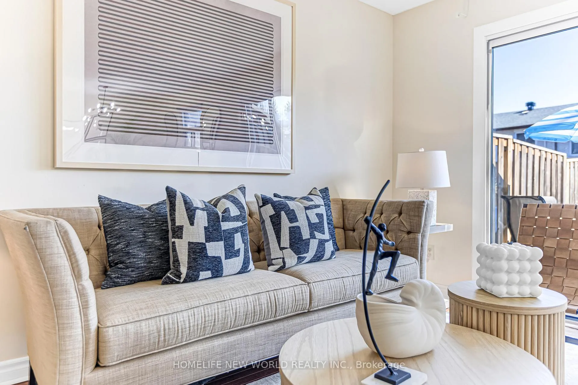Photo 45 of 76 Bowman Way, Markham, Aileen-Willowbrook — HOMEH