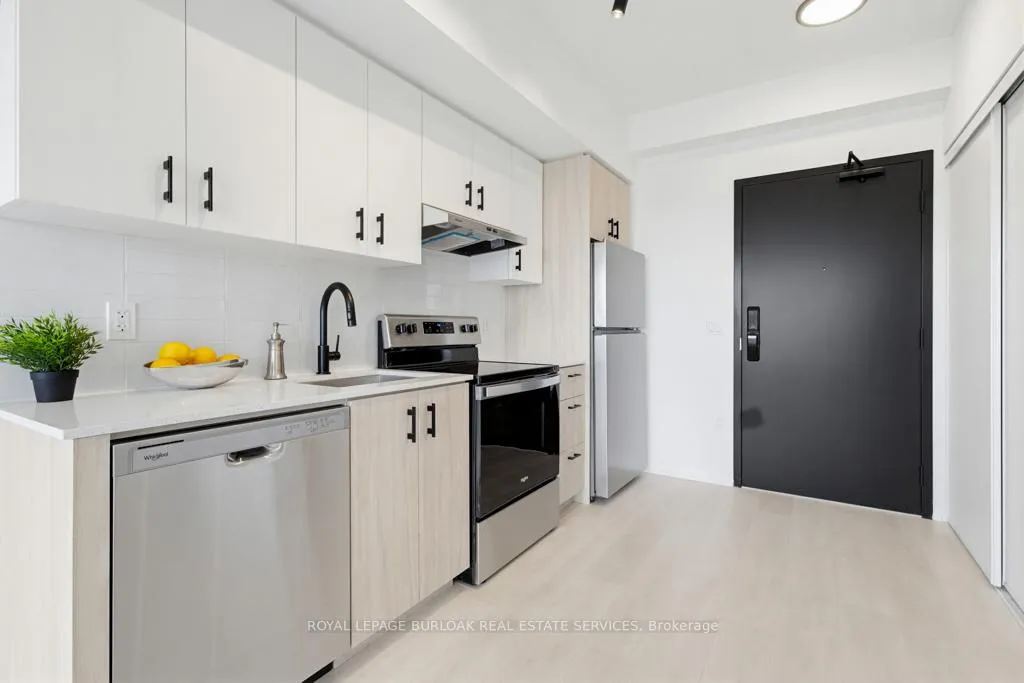 Photo 11 of Unit D1104, 4878 Powers Common, Burlington, Alton — HOMEH