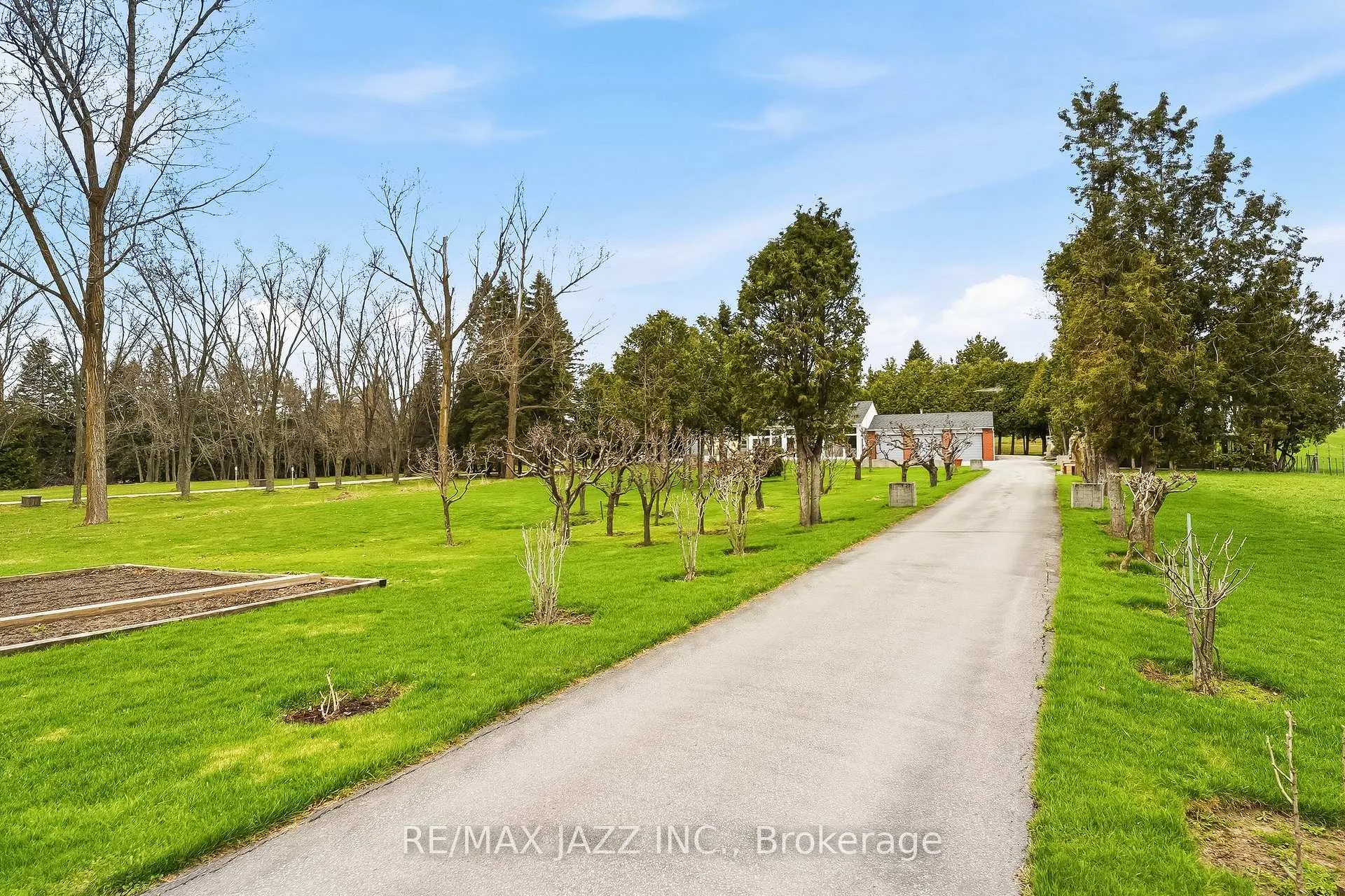 Photo 4 of 4320 Bloomington Road, Whitchurch-Stouffville, Rural Whitchurch-Stouffville — HOMEH