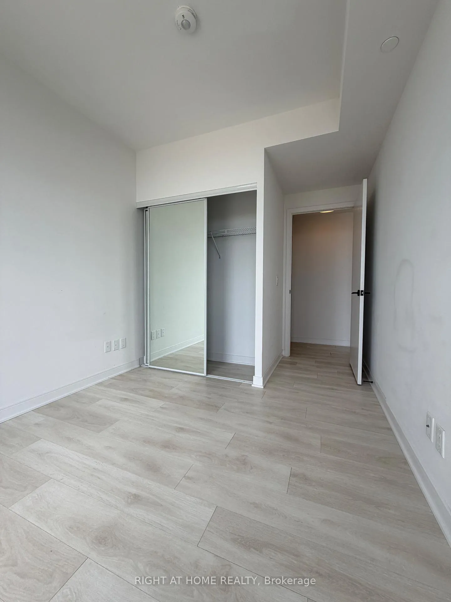 Photo 11 of Unit N1107, 35 Rolling Mills Road, Toronto, Waterfront Communities — HOMEH