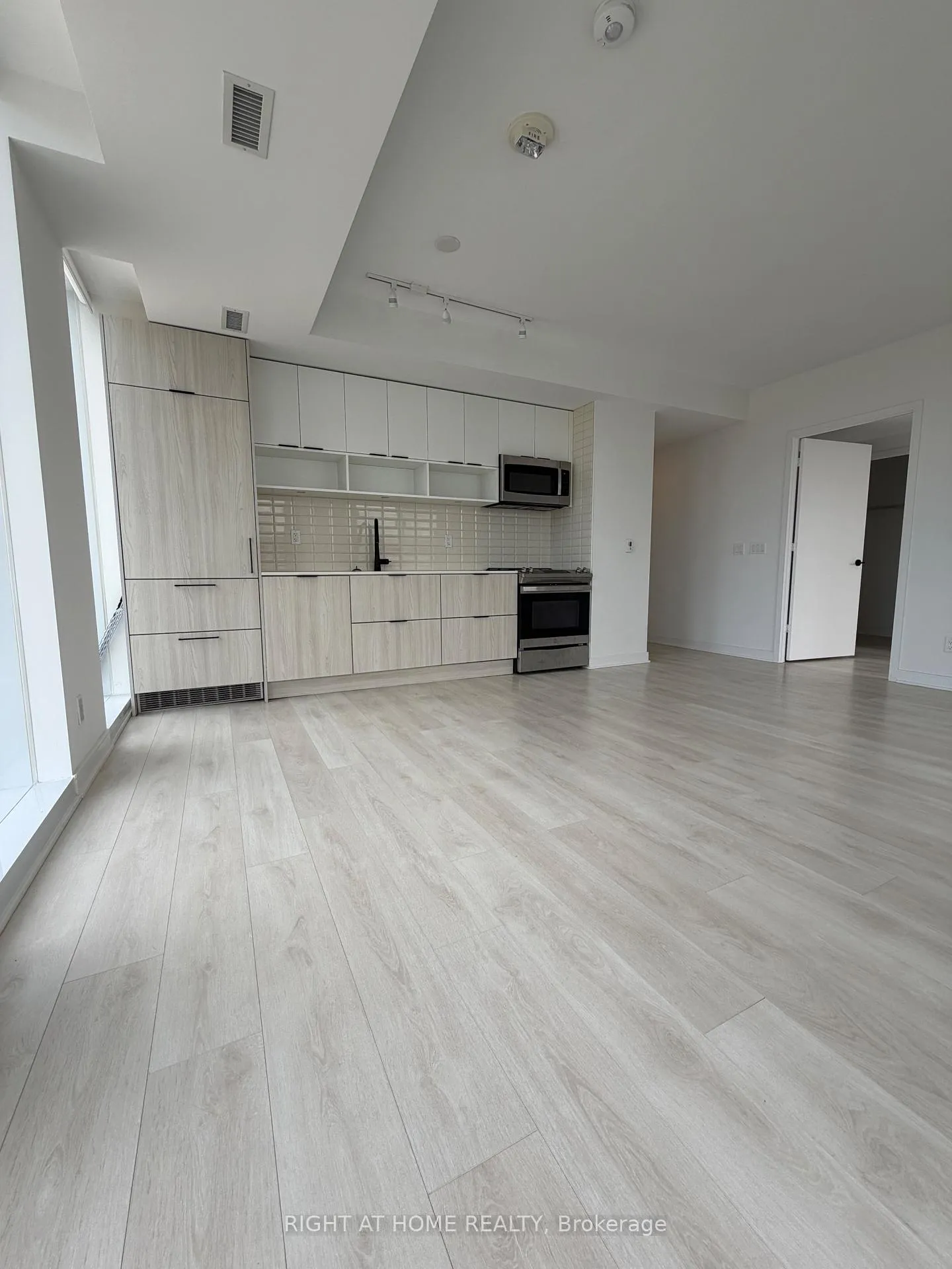 Photo 16 of Unit N1107, 35 Rolling Mills Road, Toronto, Waterfront Communities — HOMEH