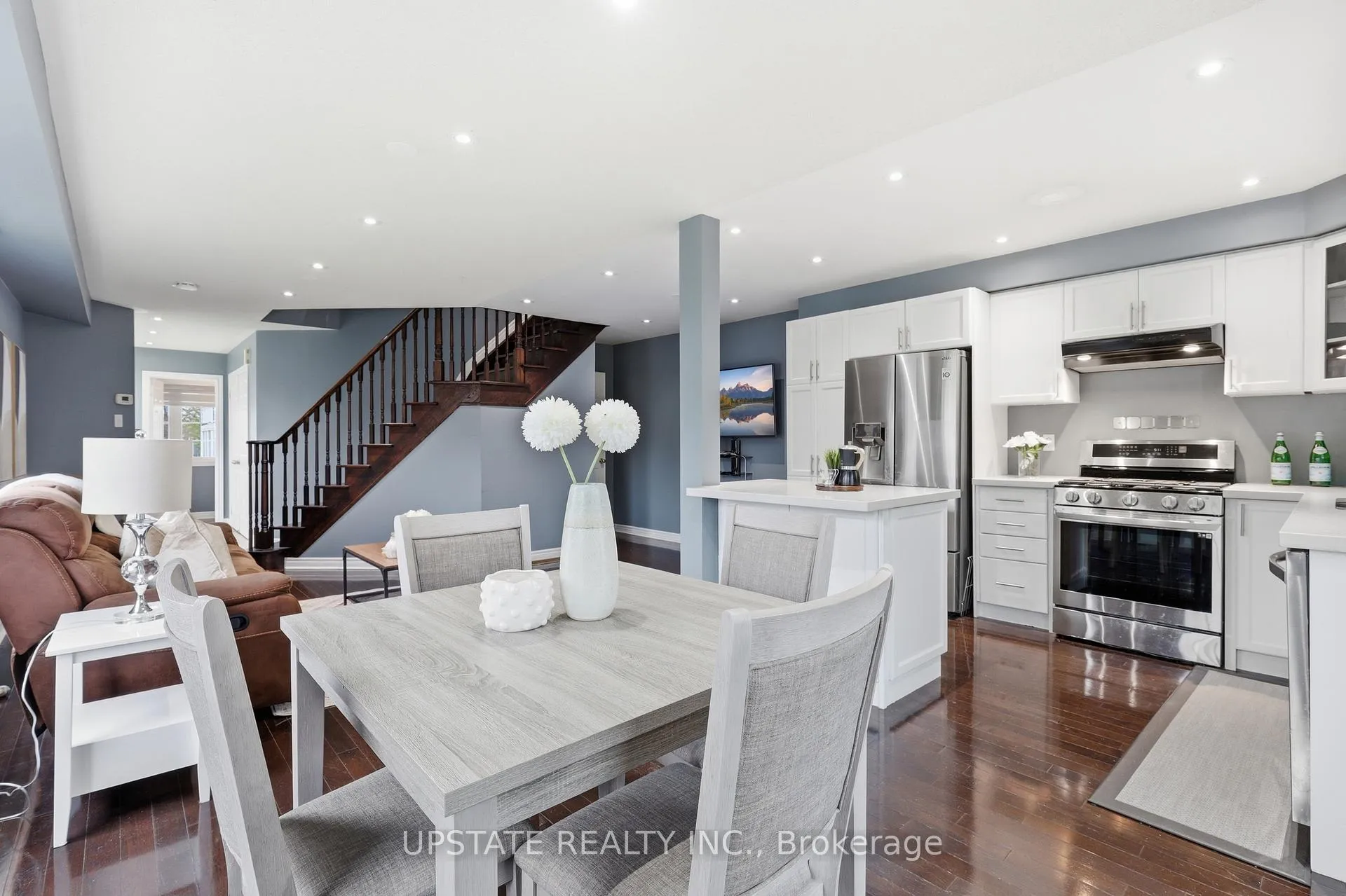 Photo 16 of 30 Copperfield Road, Brampton, Sandringham-Wellington — HOMEH