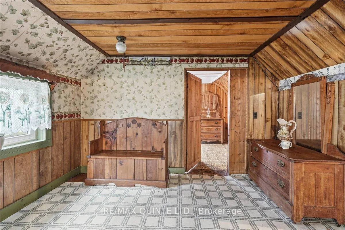 Photo 7 of 1242 County Road 12, Prince Edward County, Hallowell Ward — HOMEH