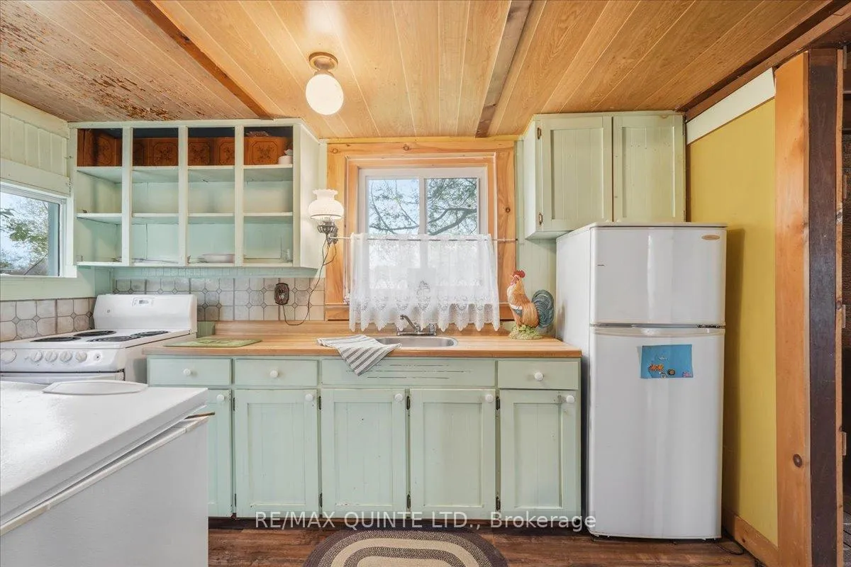 Photo 9 of 1242 County Road 12, Prince Edward County, Hallowell Ward — HOMEH