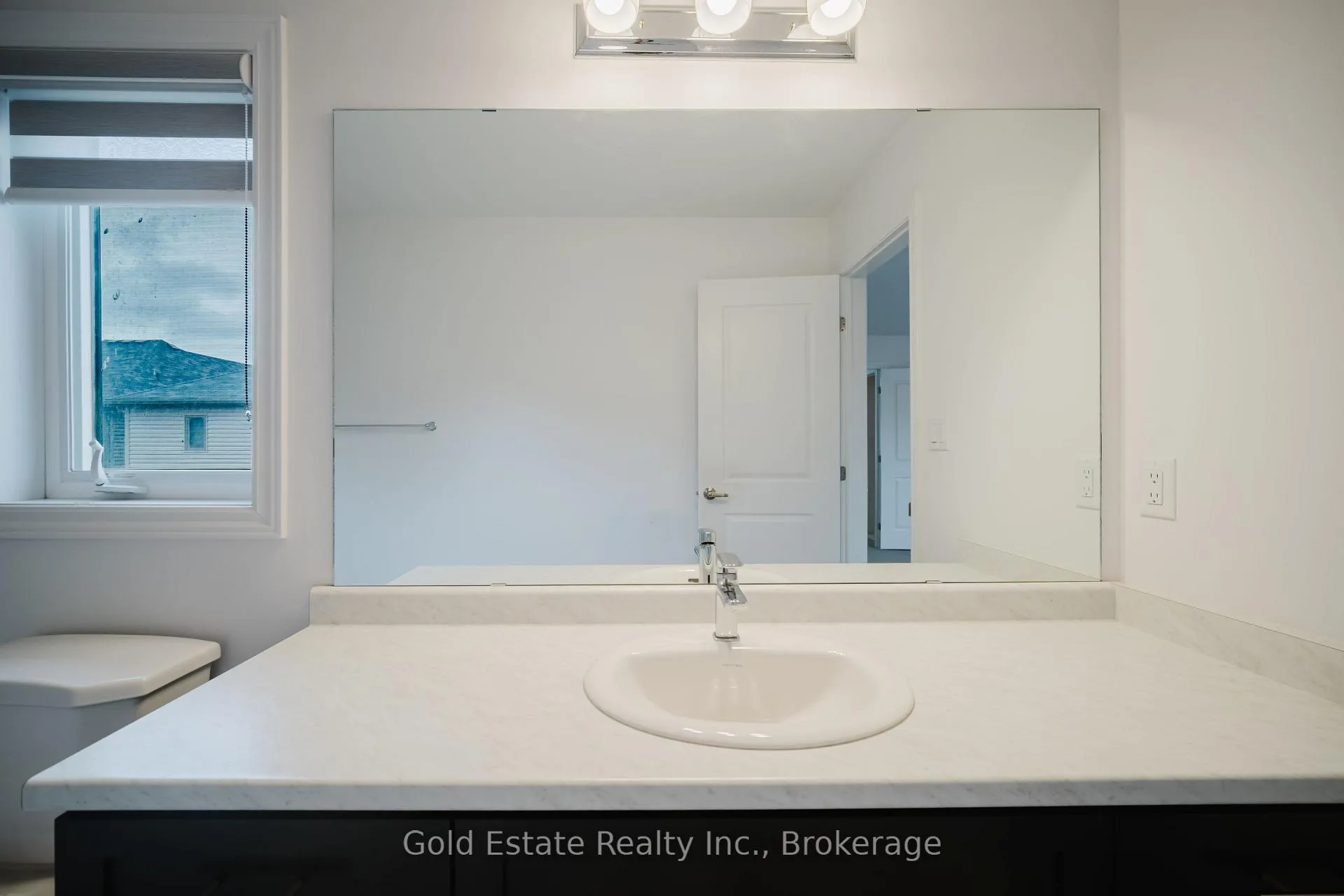 Photo 36 of 19 Mclaren Avenue, Brantford — HOMEH
