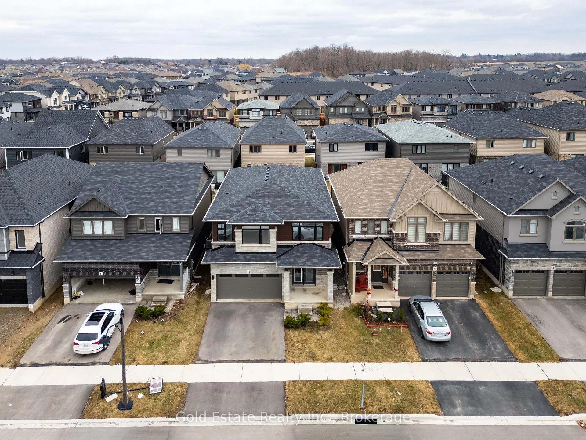 Photo 49 of 19 Mclaren Avenue, Brantford — HOMEH