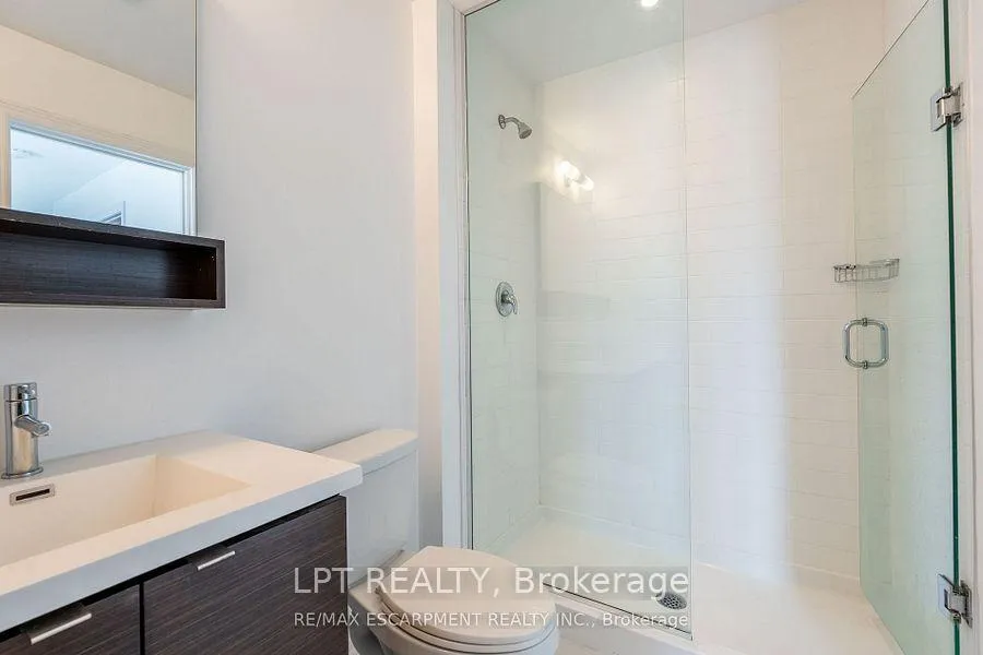 Photo 13 of 16 Place Polonaise Drive, Grimsby, Grimsby Beach — HOMEH