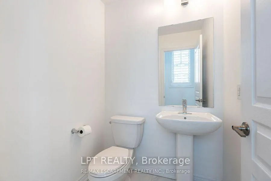 Photo 16 of 16 Place Polonaise Drive, Grimsby, Grimsby Beach — HOMEH