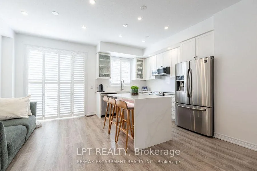 Photo 21 of 16 Place Polonaise Drive, Grimsby, Grimsby Beach — HOMEH