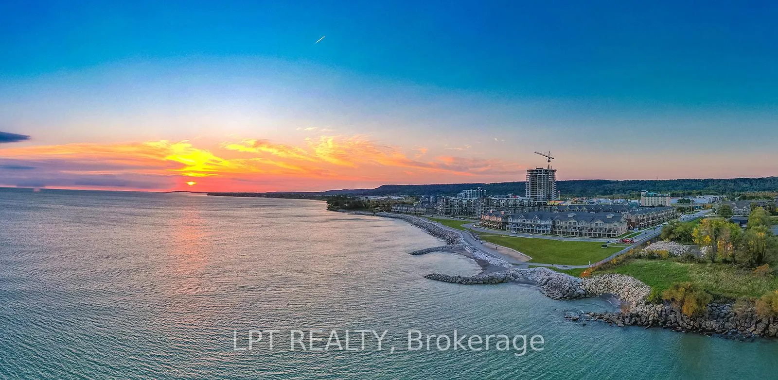 Photo 24 of 16 Place Polonaise Drive, Grimsby, Grimsby Beach — HOMEH