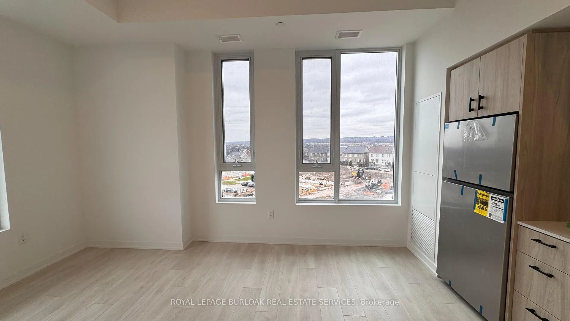 Photo 4 of Unit 532, 4878 Powers Common, Burlington, Rose — HOMEH