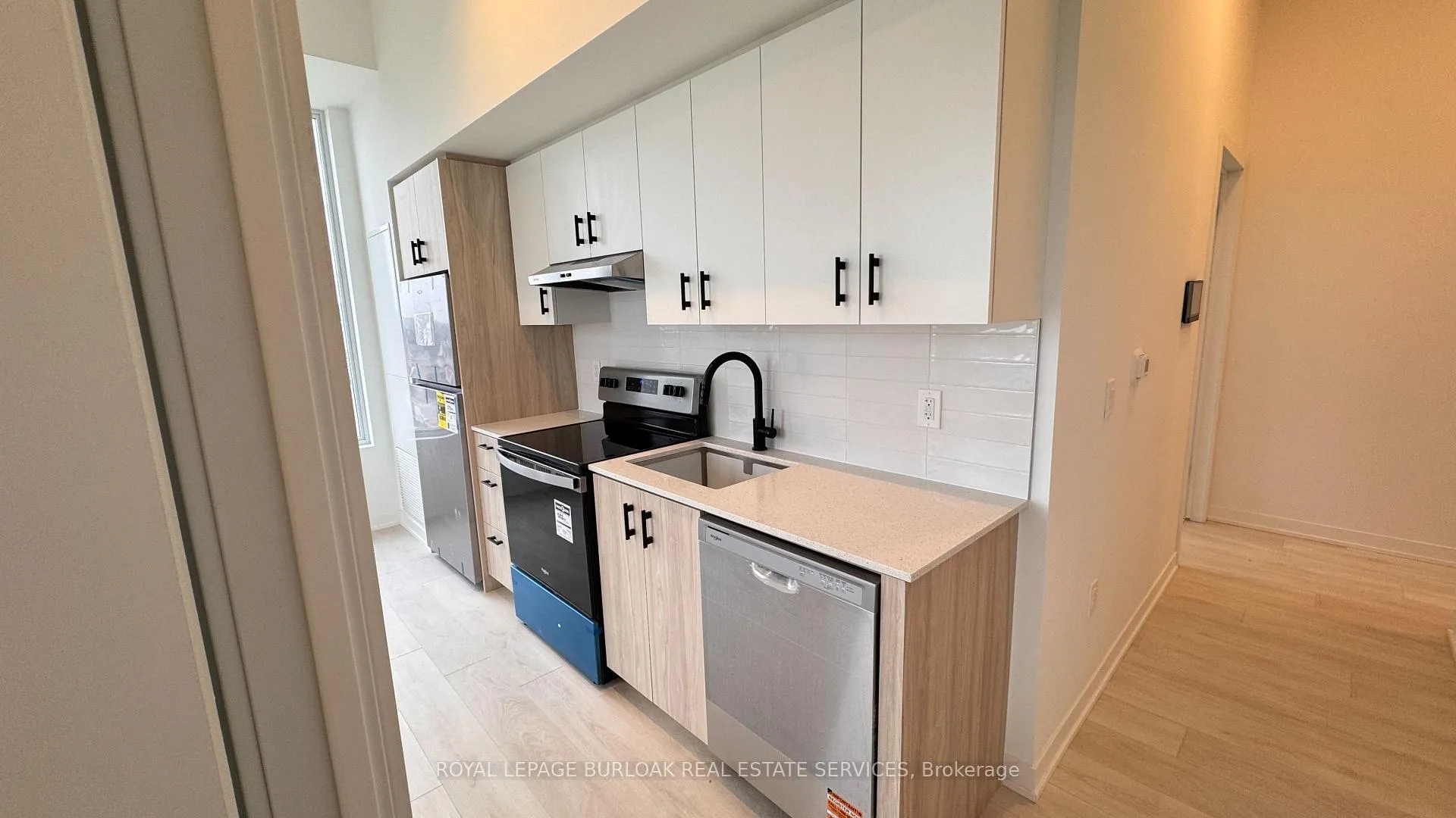 Photo 7 of Unit 532, 4878 Powers Common, Burlington, Rose — HOMEH