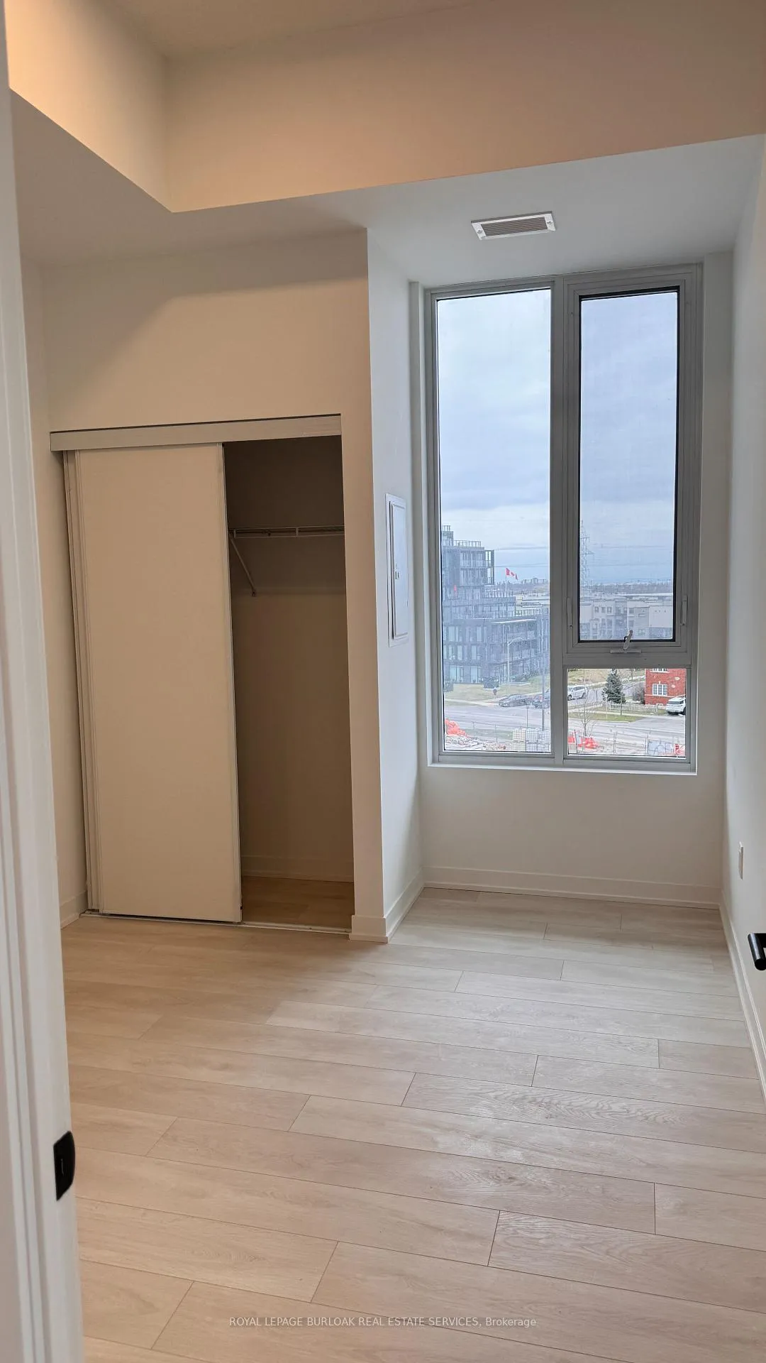 Photo 13 of Unit 532, 4878 Powers Common, Burlington, Rose — HOMEH