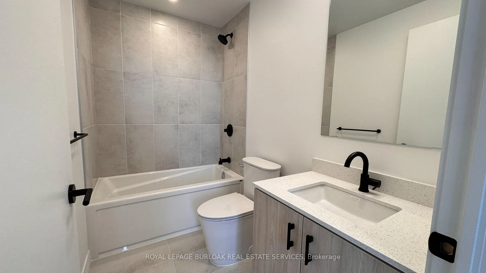 Photo 16 of Unit 532, 4878 Powers Common, Burlington, Rose — HOMEH