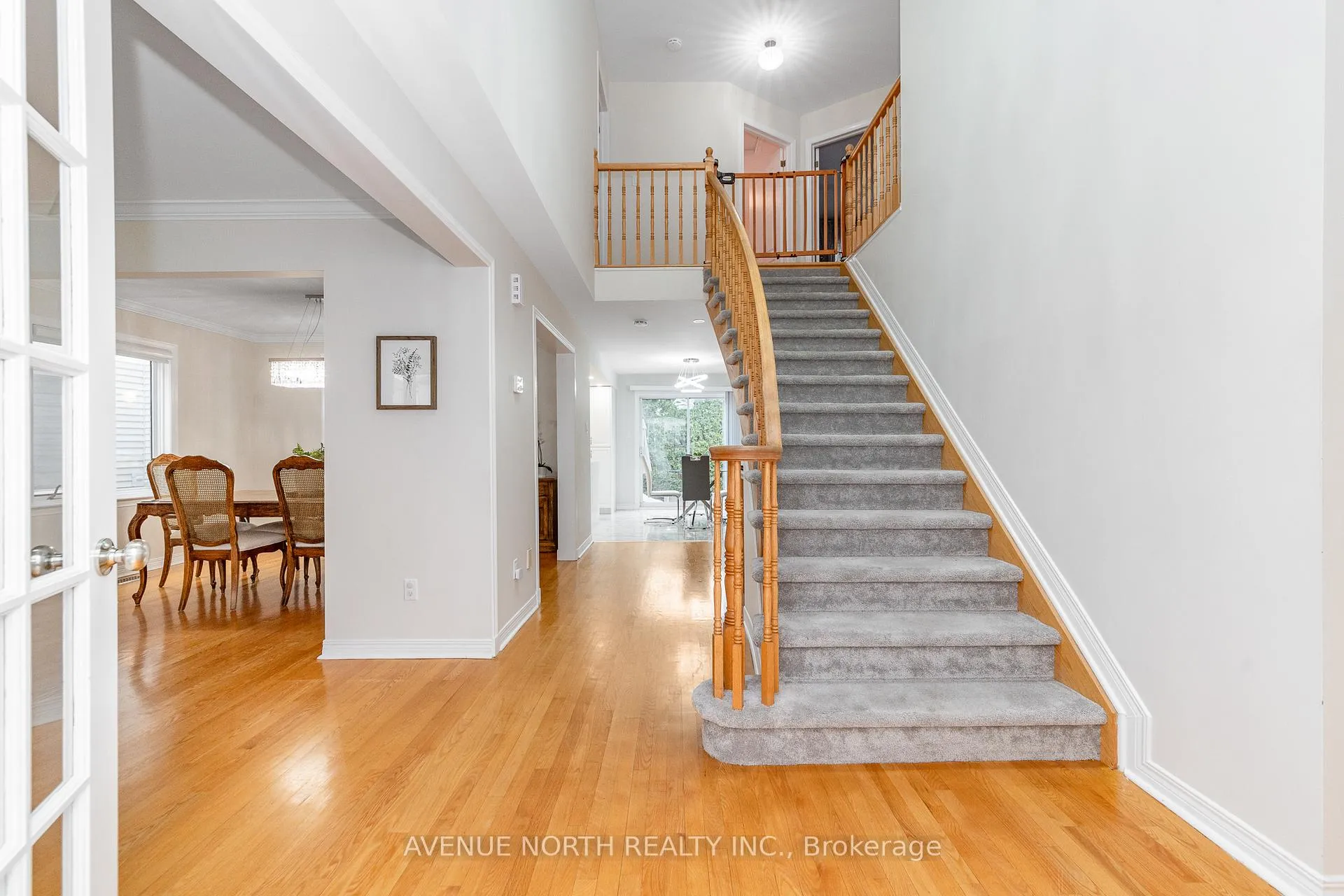 Photo 4 of 21 Sai Crescent, Ottawa, Hunt Club Park — HOMEH