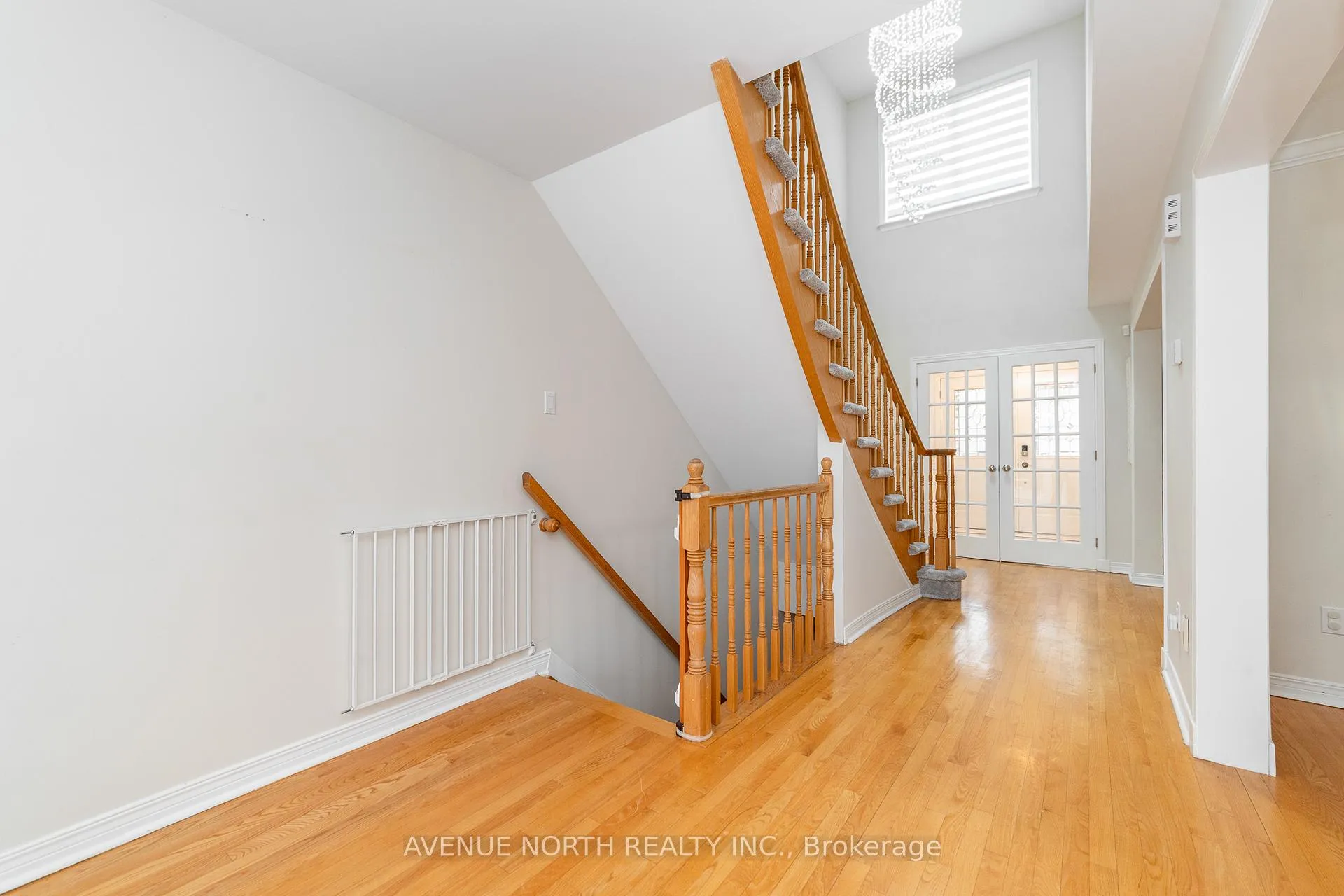Photo 6 of 21 Sai Crescent, Ottawa, Hunt Club Park — HOMEH