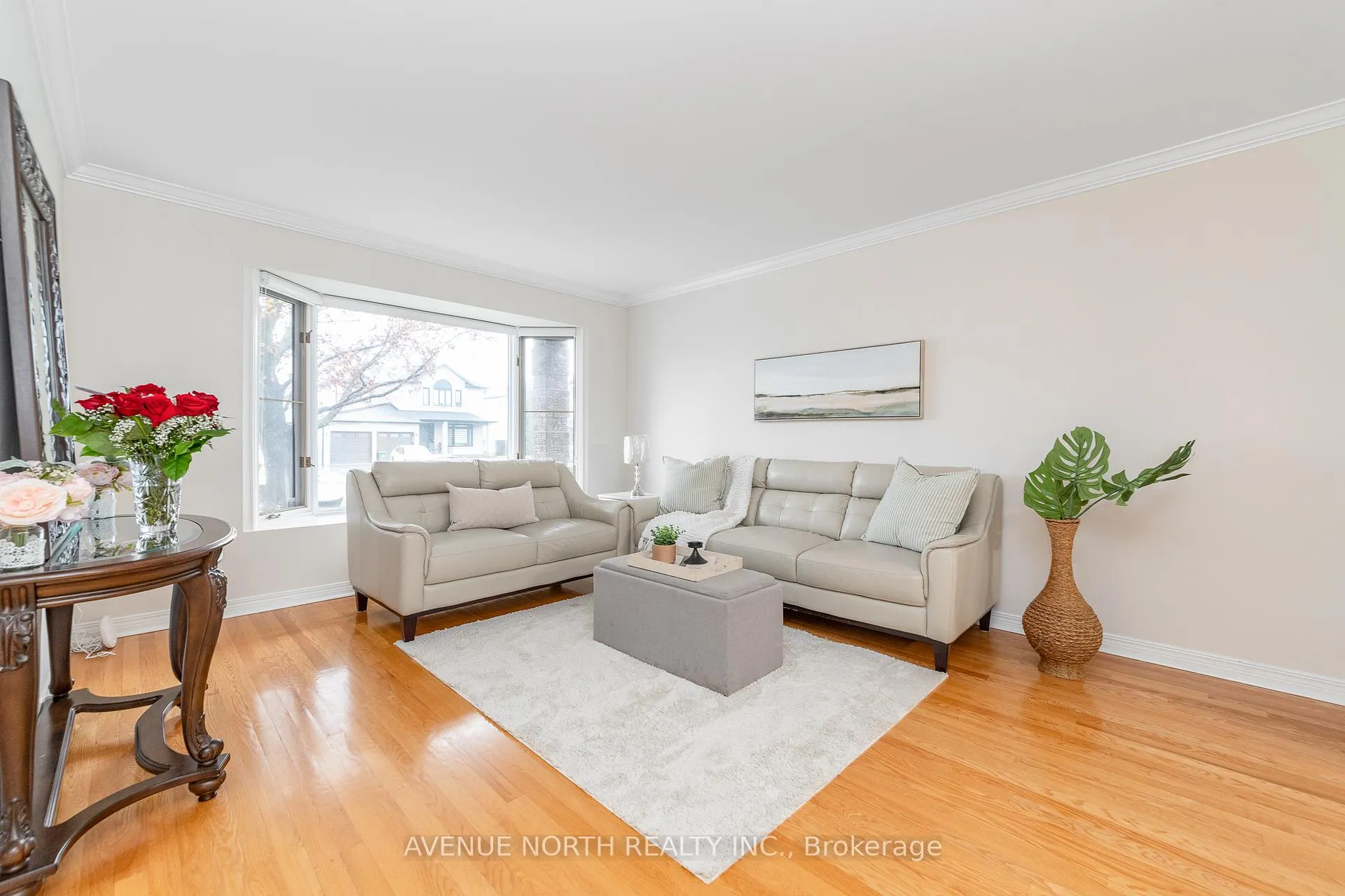 Photo 7 of 21 Sai Crescent, Ottawa, Hunt Club Park — HOMEH