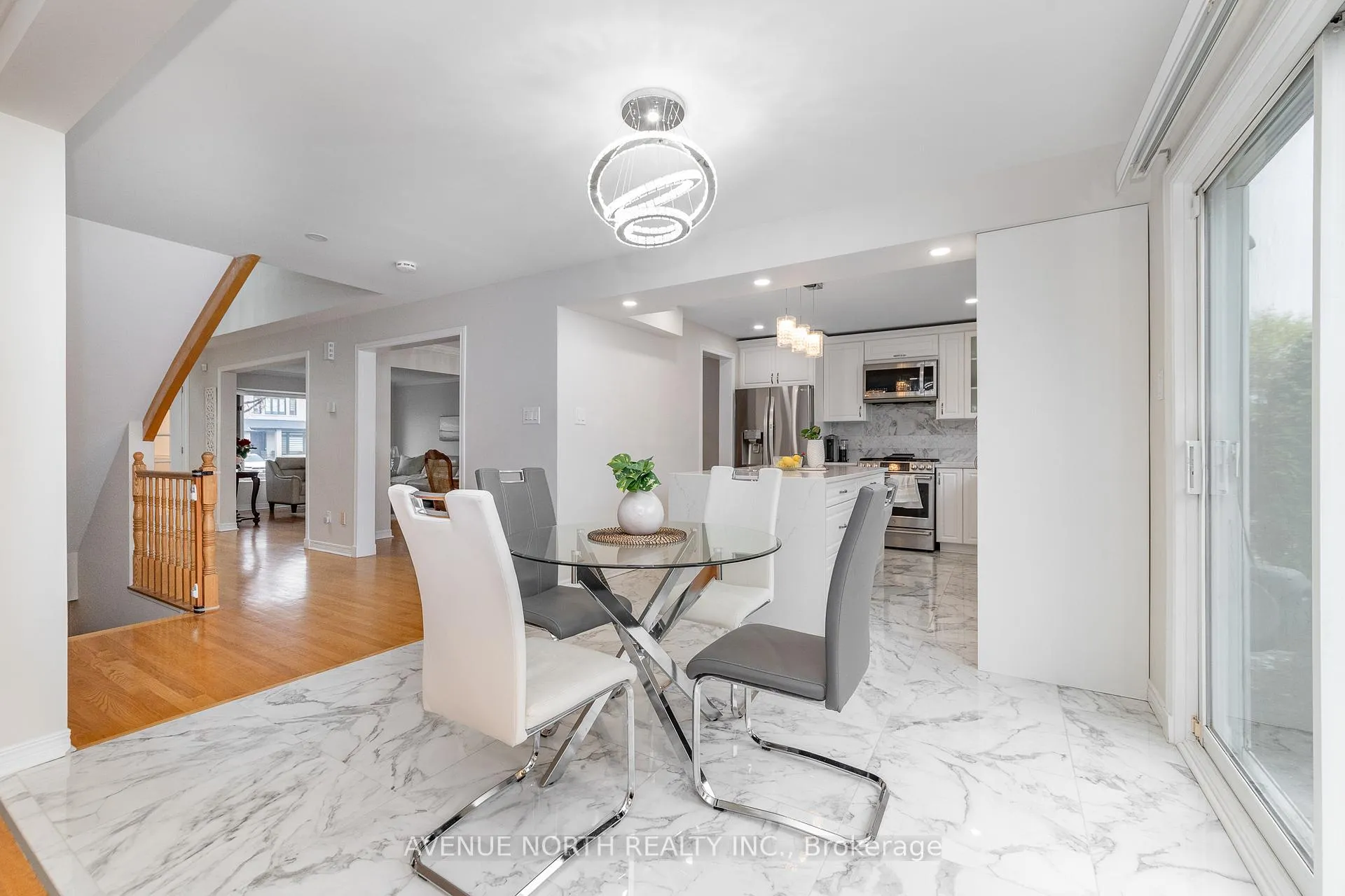 Photo 16 of 21 Sai Crescent, Ottawa, Hunt Club Park — HOMEH