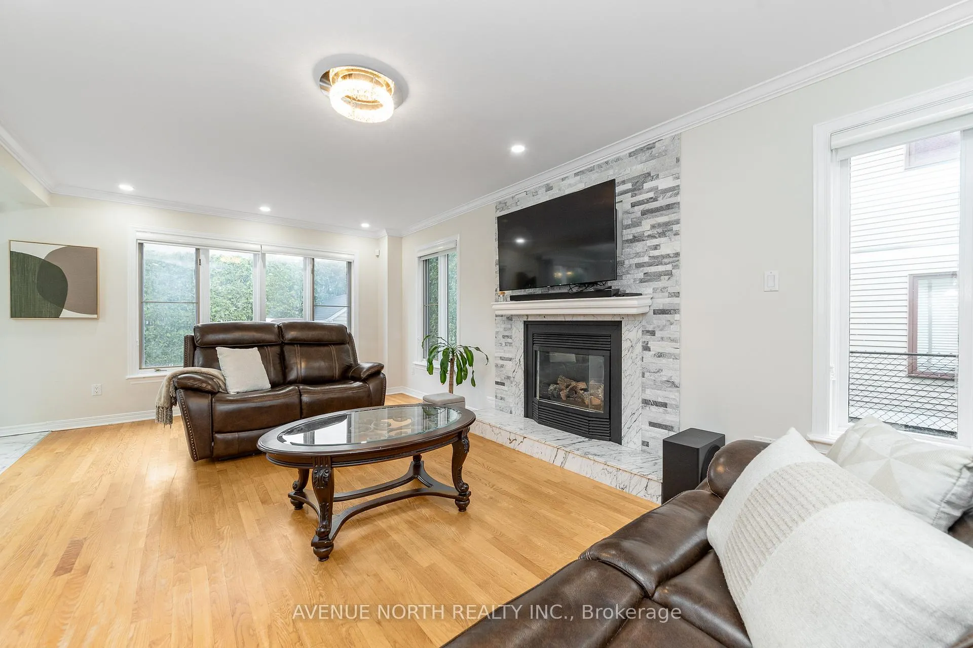 Photo 18 of 21 Sai Crescent, Ottawa, Hunt Club Park — HOMEH