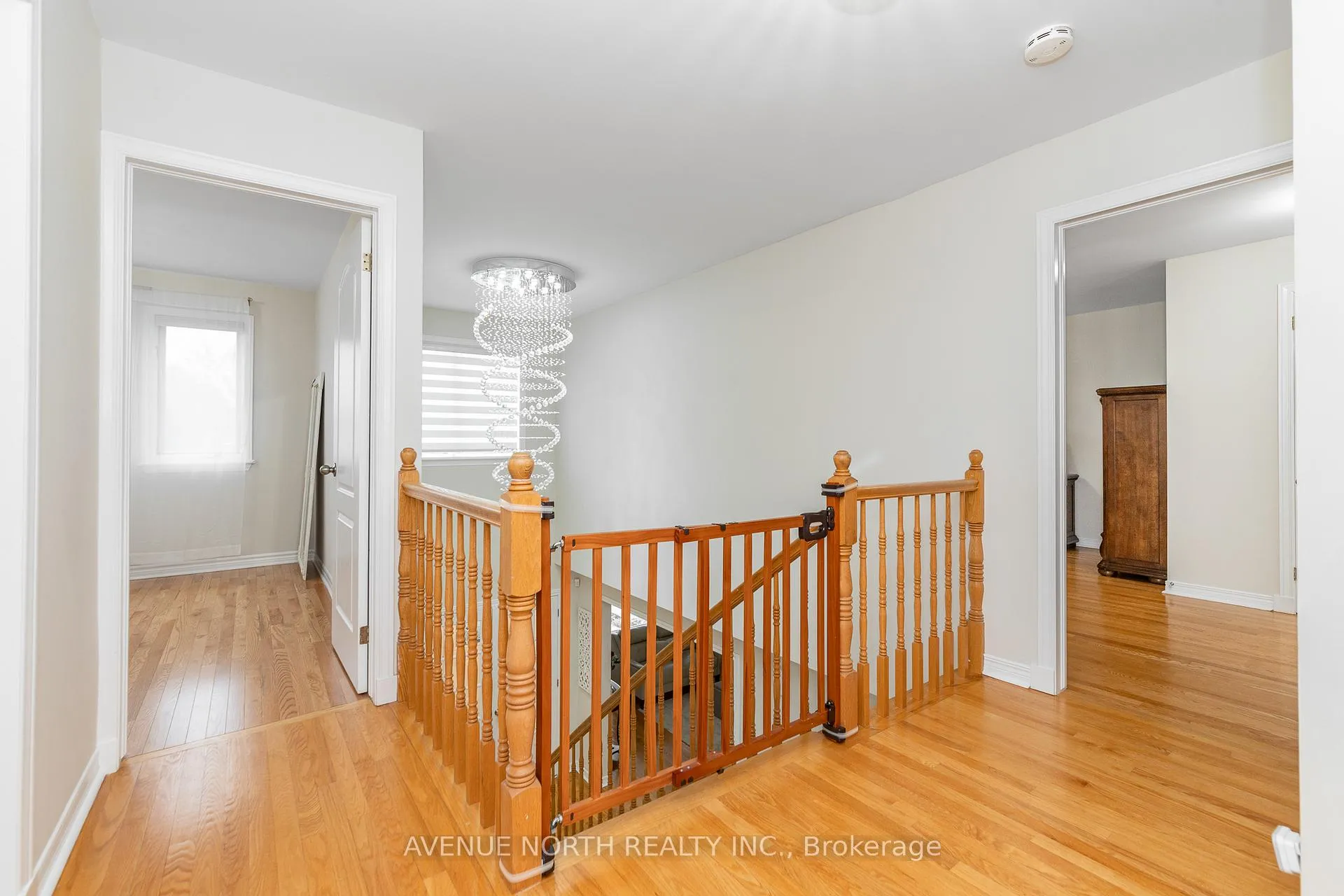 Photo 21 of 21 Sai Crescent, Ottawa, Hunt Club Park — HOMEH