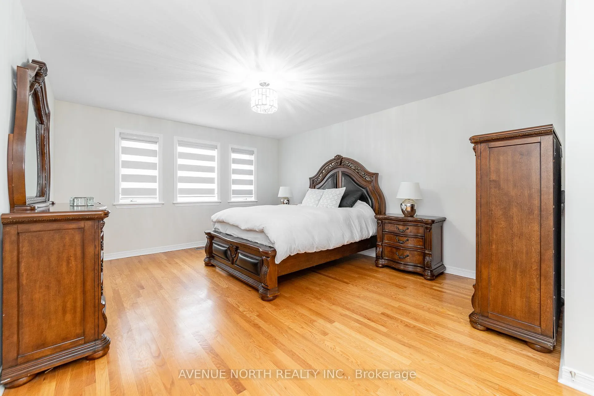 Photo 22 of 21 Sai Crescent, Ottawa, Hunt Club Park — HOMEH