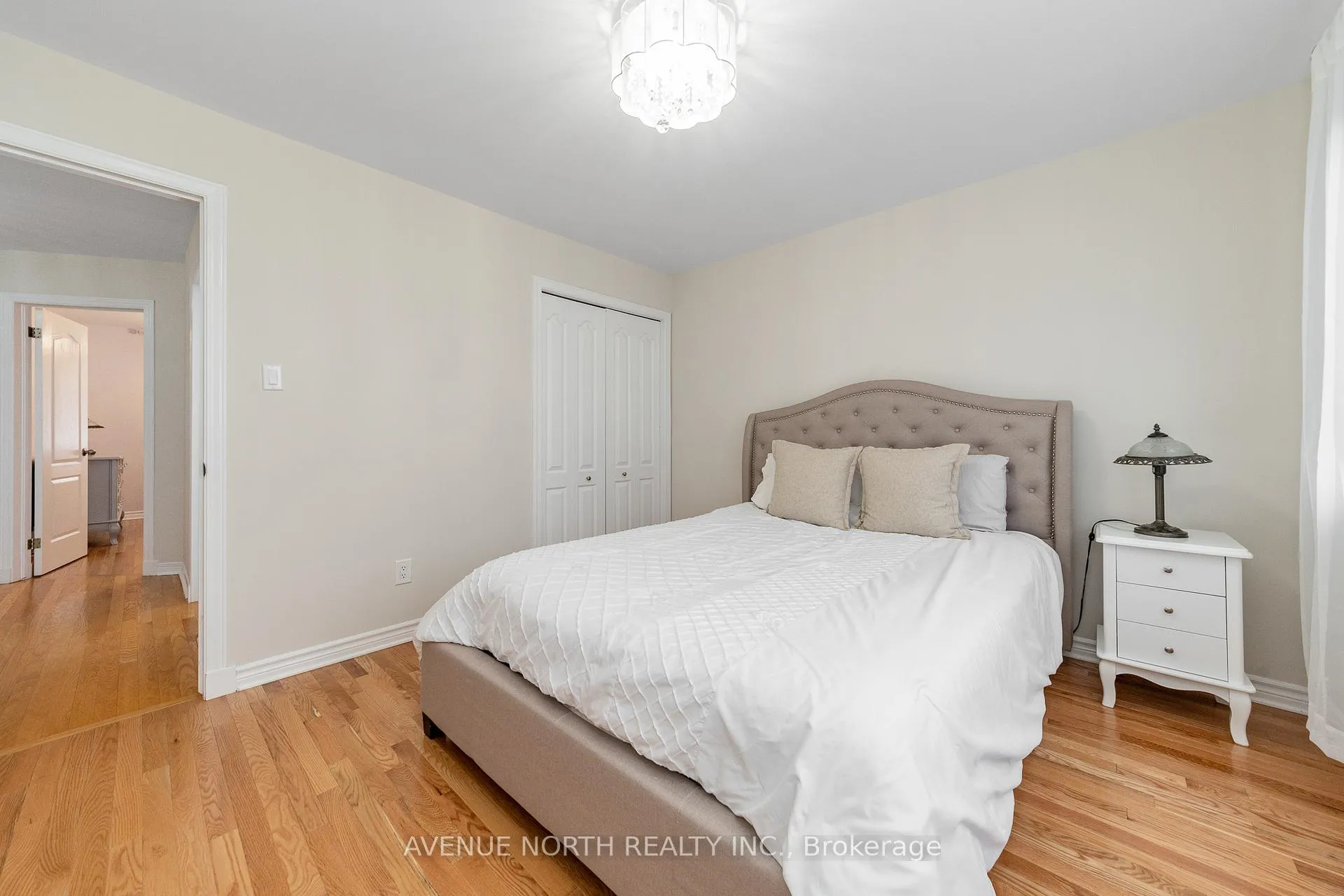 Photo 28 of 21 Sai Crescent, Ottawa, Hunt Club Park — HOMEH
