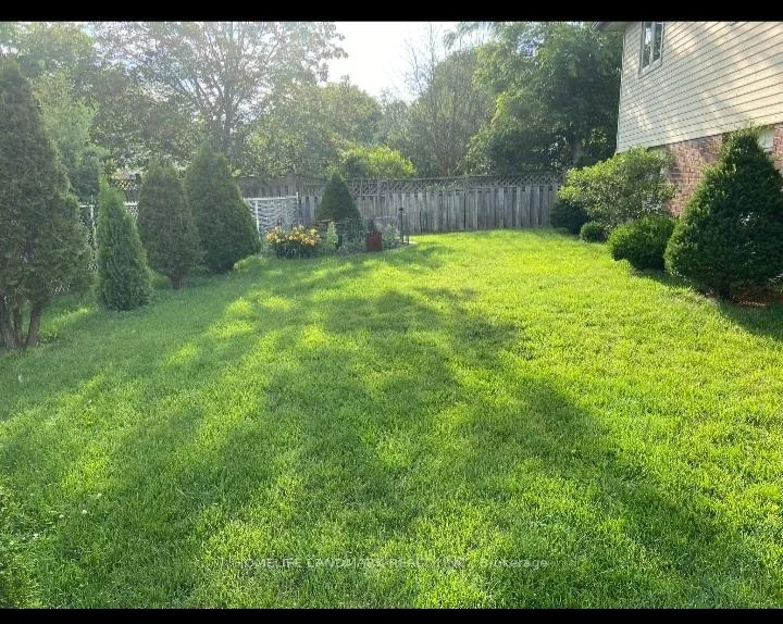 Photo 5 of Unit (Bedroom), 583 Edinburgh Road, Guelph, Kortright West — HOMEH