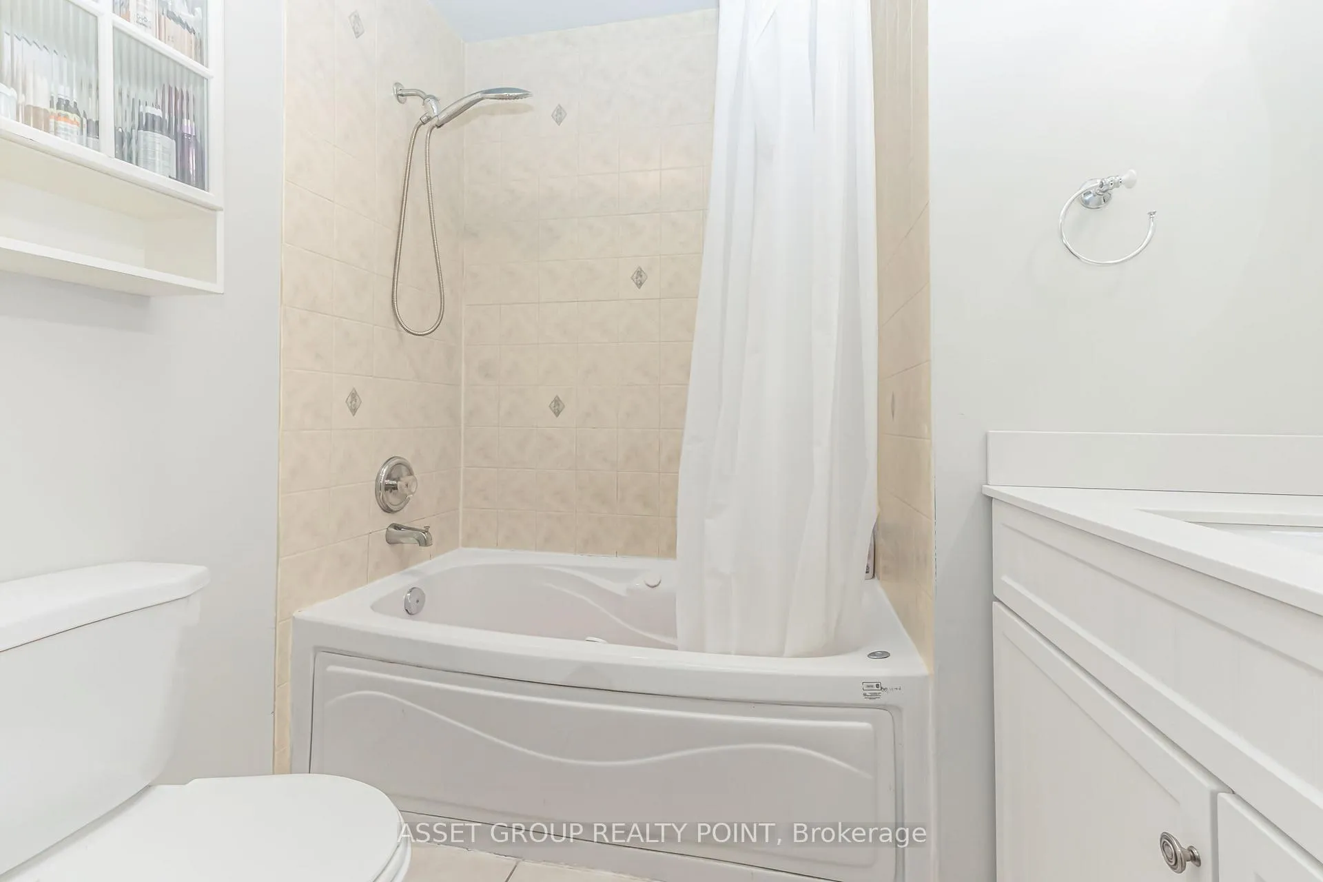 Photo 19 of Unit 33, 1751 Lampman Avenue, Burlington, Uptown — HOMEH